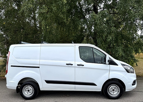 Ford Transit Custom 16 of 18