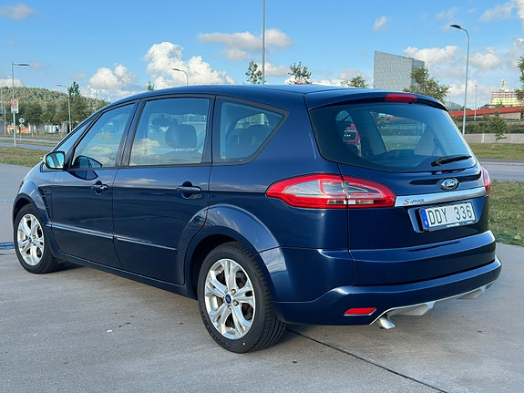 Ford S-MAX 2 of 11