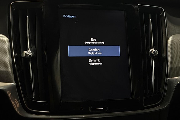 Volvo V90 23 of 30