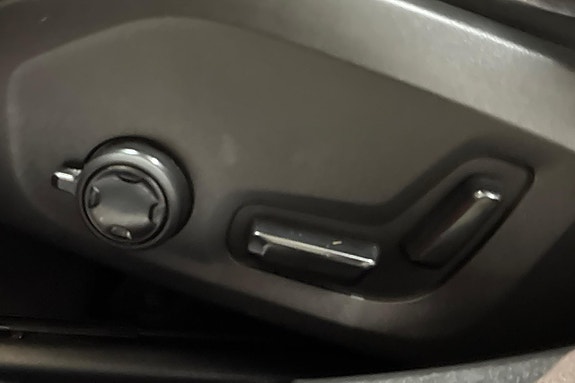Volvo V90 26 of 30