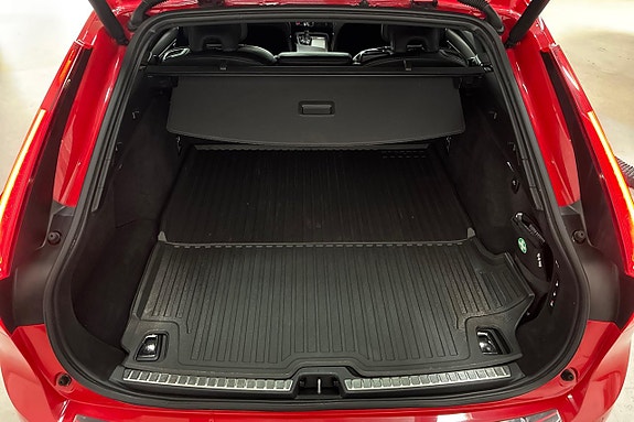 Volvo V90 10 of 30