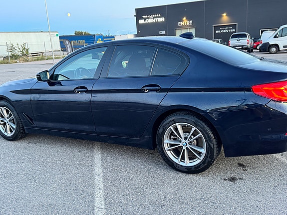 BMW 520d 3 of 10