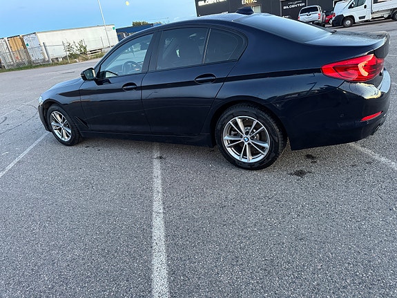 BMW 520d 4 of 10