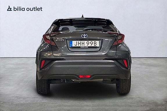 Toyota C-HR 7 of 26