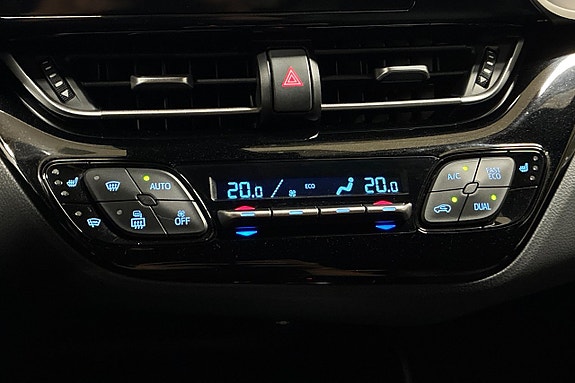 Toyota C-HR 25 of 26