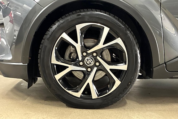 Toyota C-HR 11 of 26