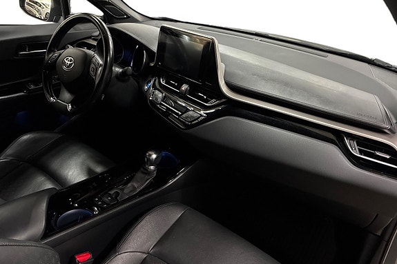 Toyota C-HR 15 of 26