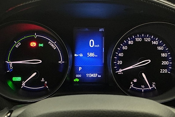 Toyota C-HR 20 of 26