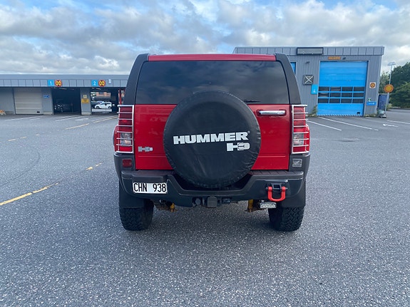 Hummer H3 2 of 11