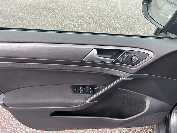 Volkswagen Golf I 18 of 19