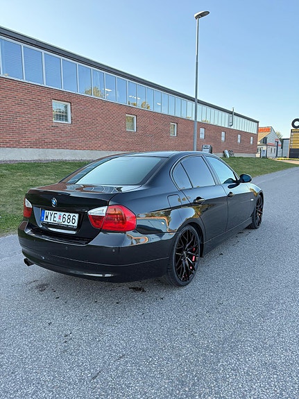 BMW 325i 12 of 20