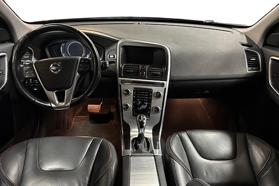 Volvo XC60 12 of 26