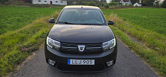Dacia Sandero 8 of 17