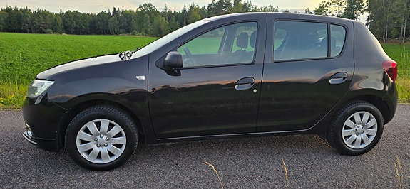 Dacia Sandero 3 of 17