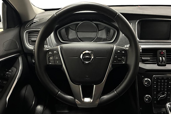 Volvo V40 Cross Country 16 of 22