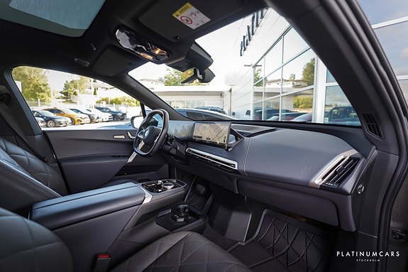 BMW iX 6 of 23