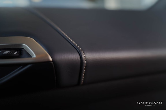 BMW iX 16 of 23
