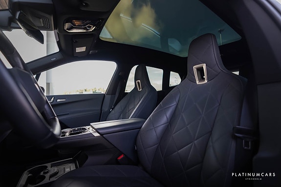 BMW iX 7 of 23