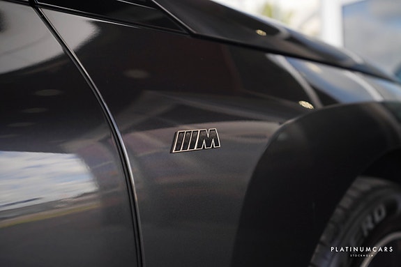 BMW iX 20 of 23
