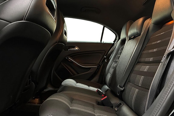 Mercedes-Benz A180 14 of 19