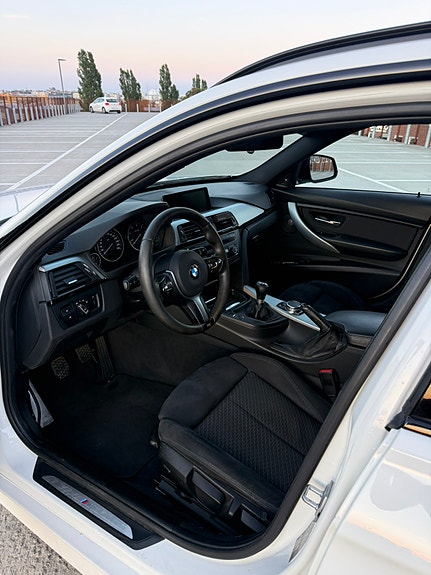BMW 318d 5 of 7
