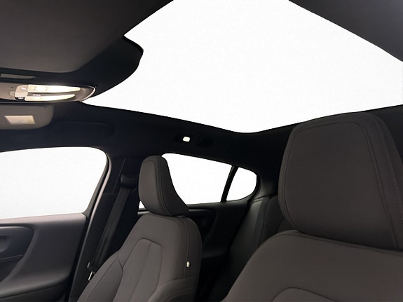 Volvo C40 14 of 30