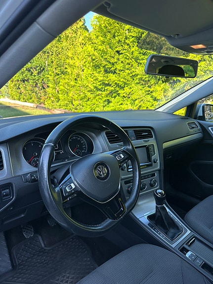Volkswagen Golf VII 5 of 6