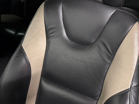 Volvo XC60 10 of 23