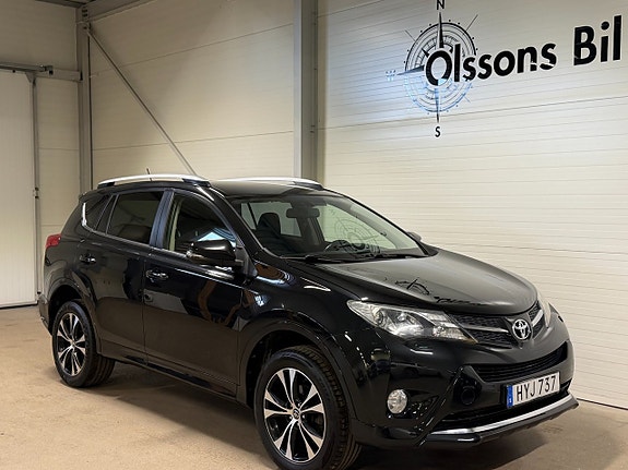 Toyota RAV4 8 of 20