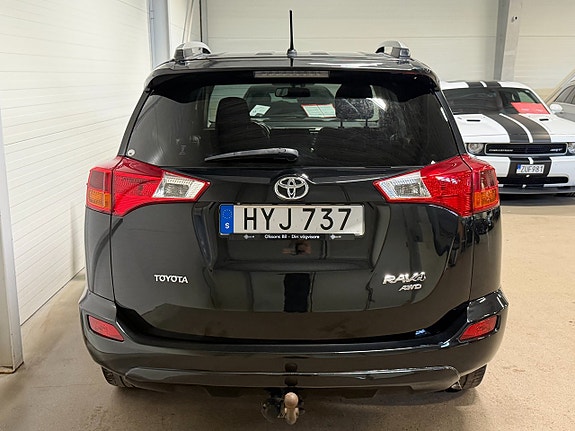 Toyota RAV4 5 of 20