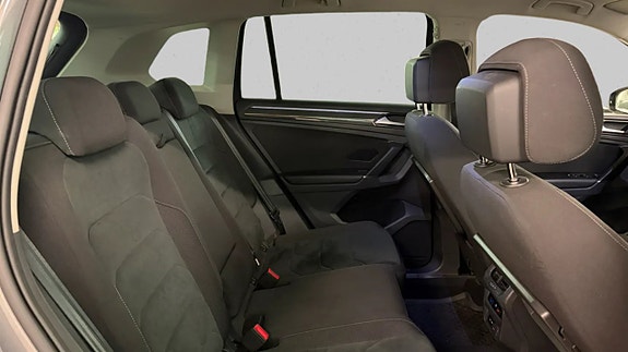 Volkswagen Tiguan 18 of 21