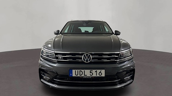 Volkswagen Tiguan 3 of 21