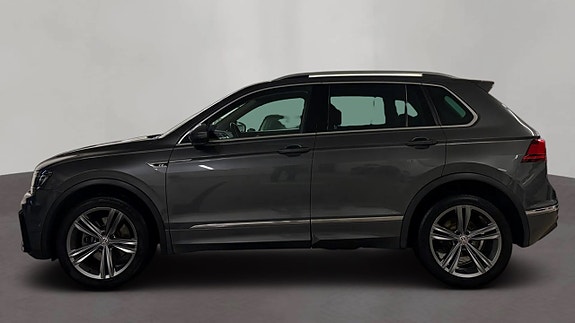 Volkswagen Tiguan 12 of 21