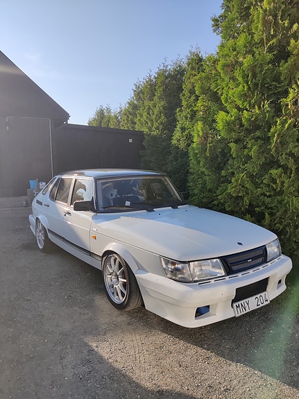 Saab 900 3 of 3