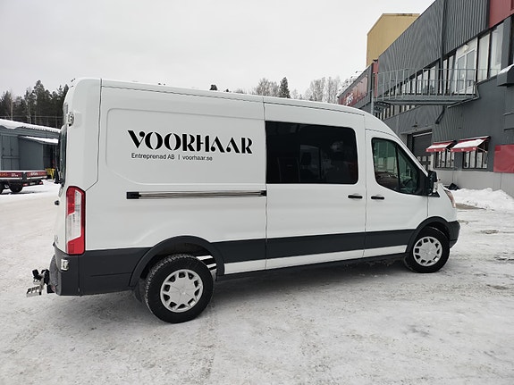 Ford Transit 2 of 6