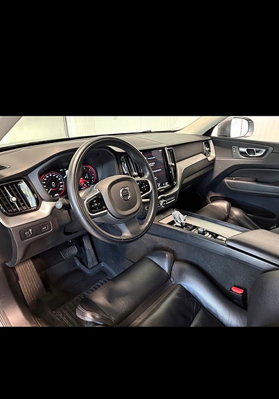 Volvo XC60 6 of 20