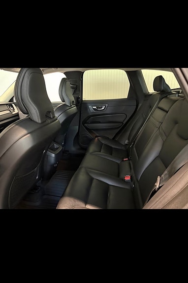 Volvo XC60 17 of 20