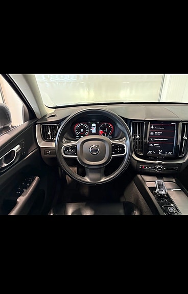 Volvo XC60 7 of 20