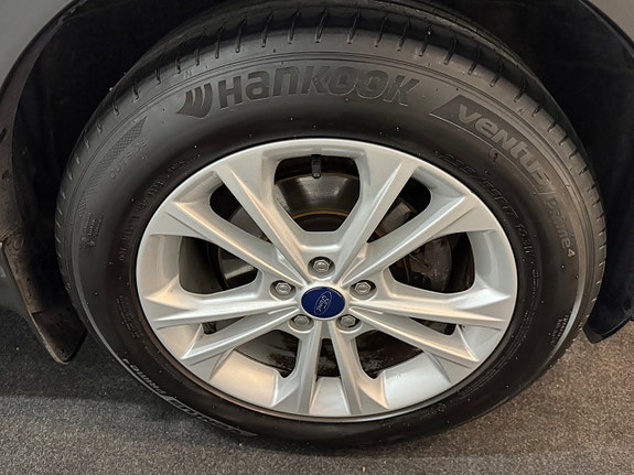 Ford Kuga 19 of 22