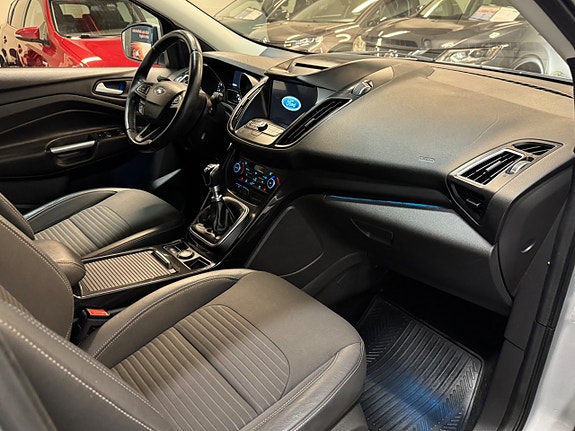 Ford Kuga 14 of 22
