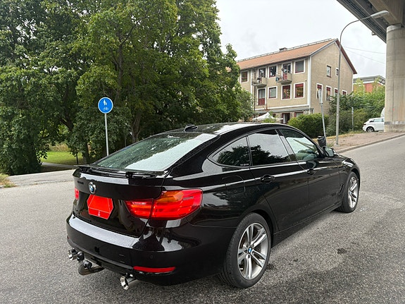 BMW 320d 5 of 11