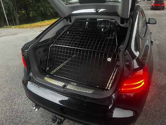 BMW 320d 9 of 11