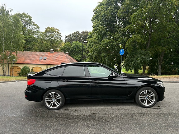 BMW 320d 4 of 11