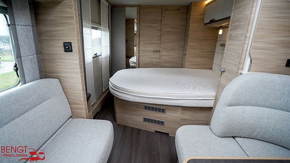 Knaus Südwind 650 PXB | Mover | AC | Förtält 10 of 21