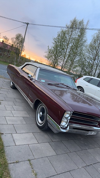 Pontiac Bonneville 7 of 8