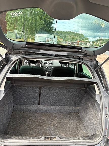 Renault Clio 9 of 9