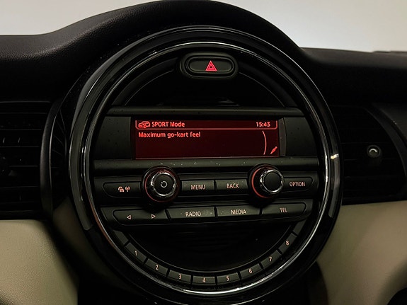 MINI Cooper 18 of 22