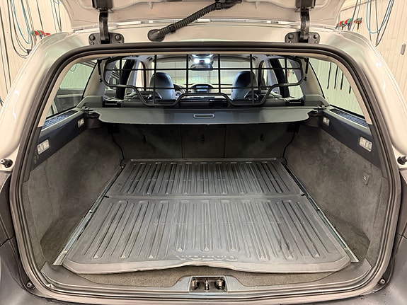 Volvo XC70 10 of 11