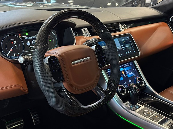 Land Rover Range Rover Sport 14 of 20