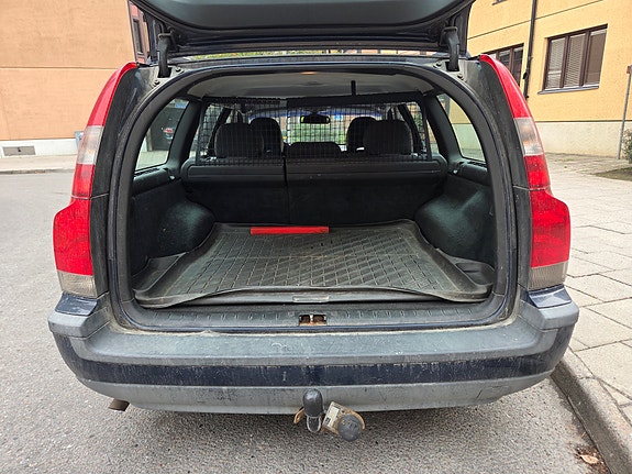 Volvo V70 4 of 4